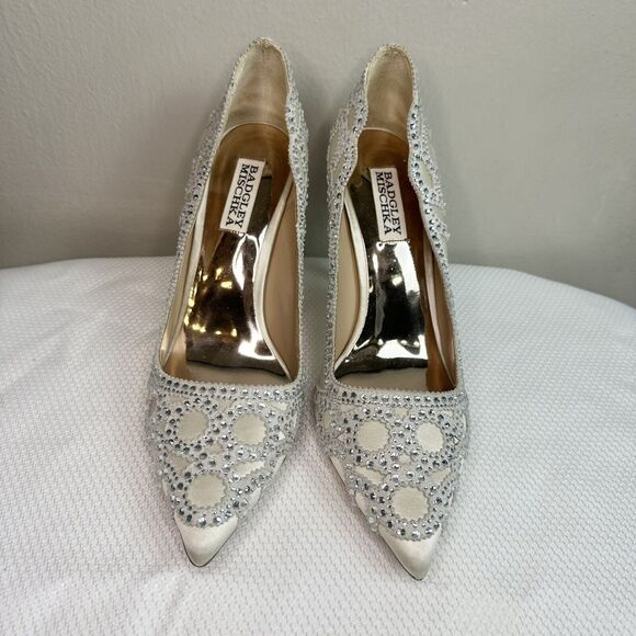 Badgley Mischka Rouge Ivory Embellished Pointed Toe Pump Sz 8 - Picture 2 of 6